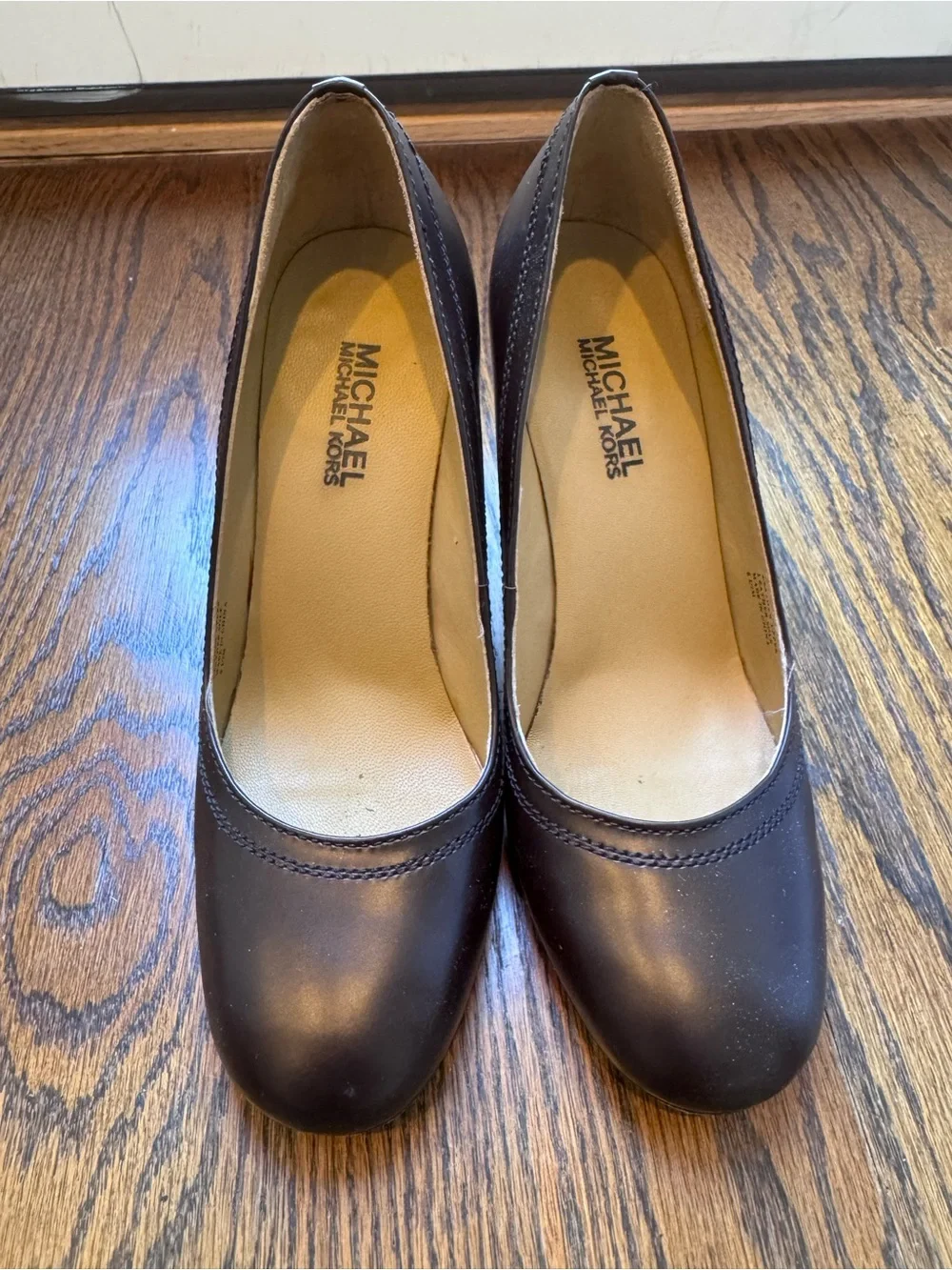 Michael Kors Dark Brown Leather Round-Toe Pumps - 3.5 Inch Heel